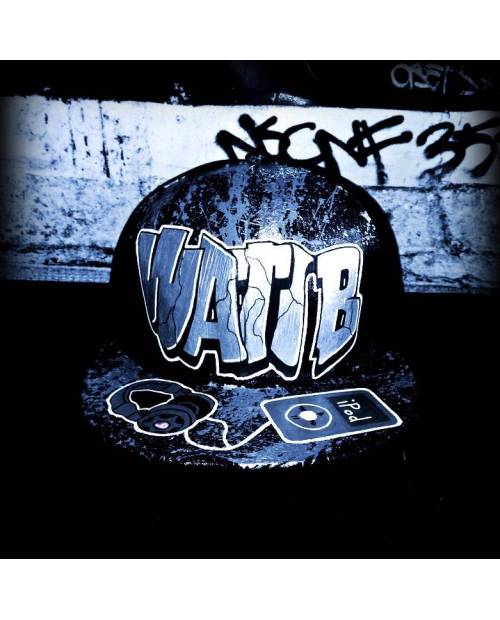 Casquette New Era Grise wati b